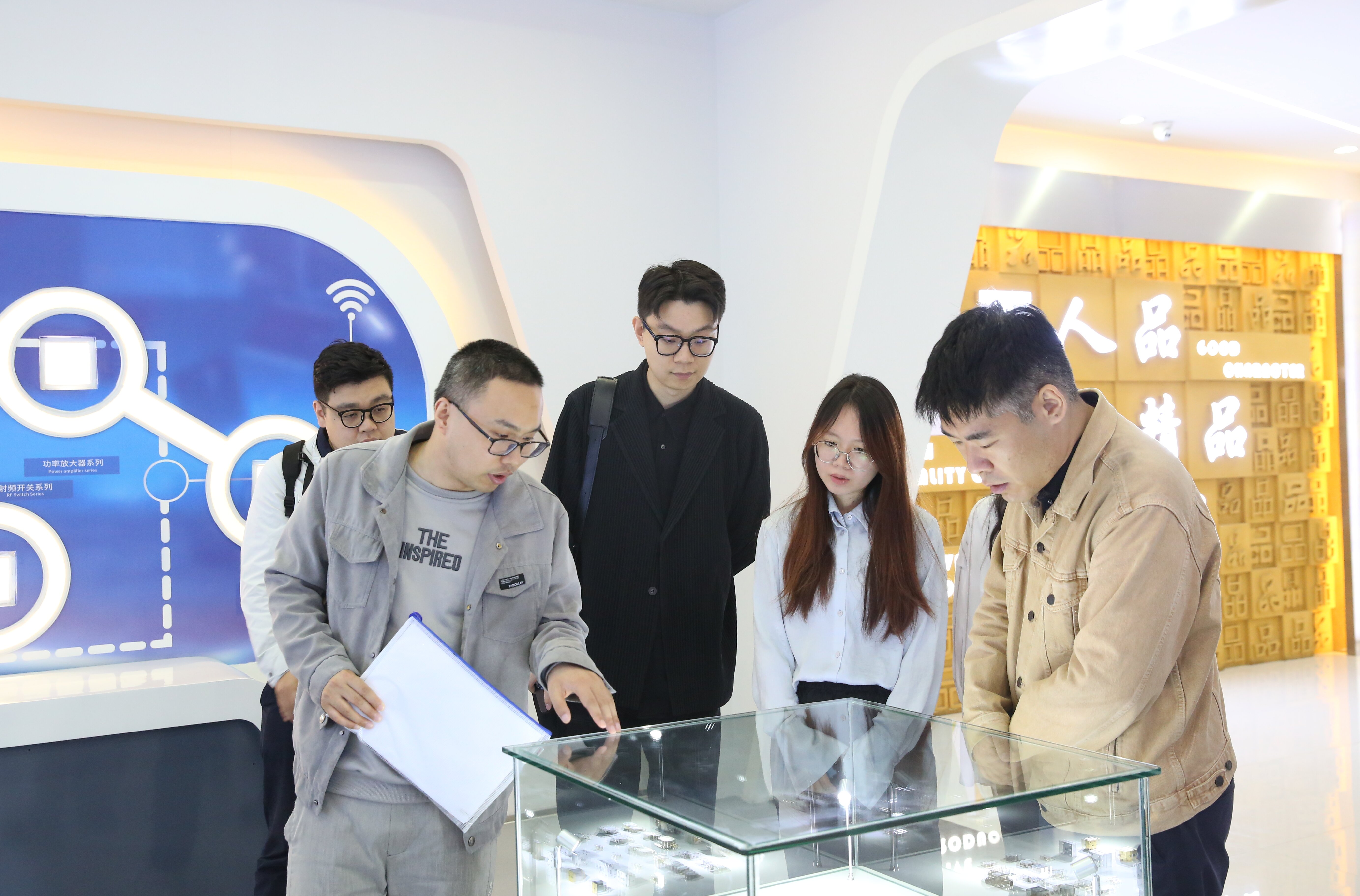 多家投资机构赴公司开展旅行调研，，，，，关注公司低空经济结构与未来生长远景_众赢国际版