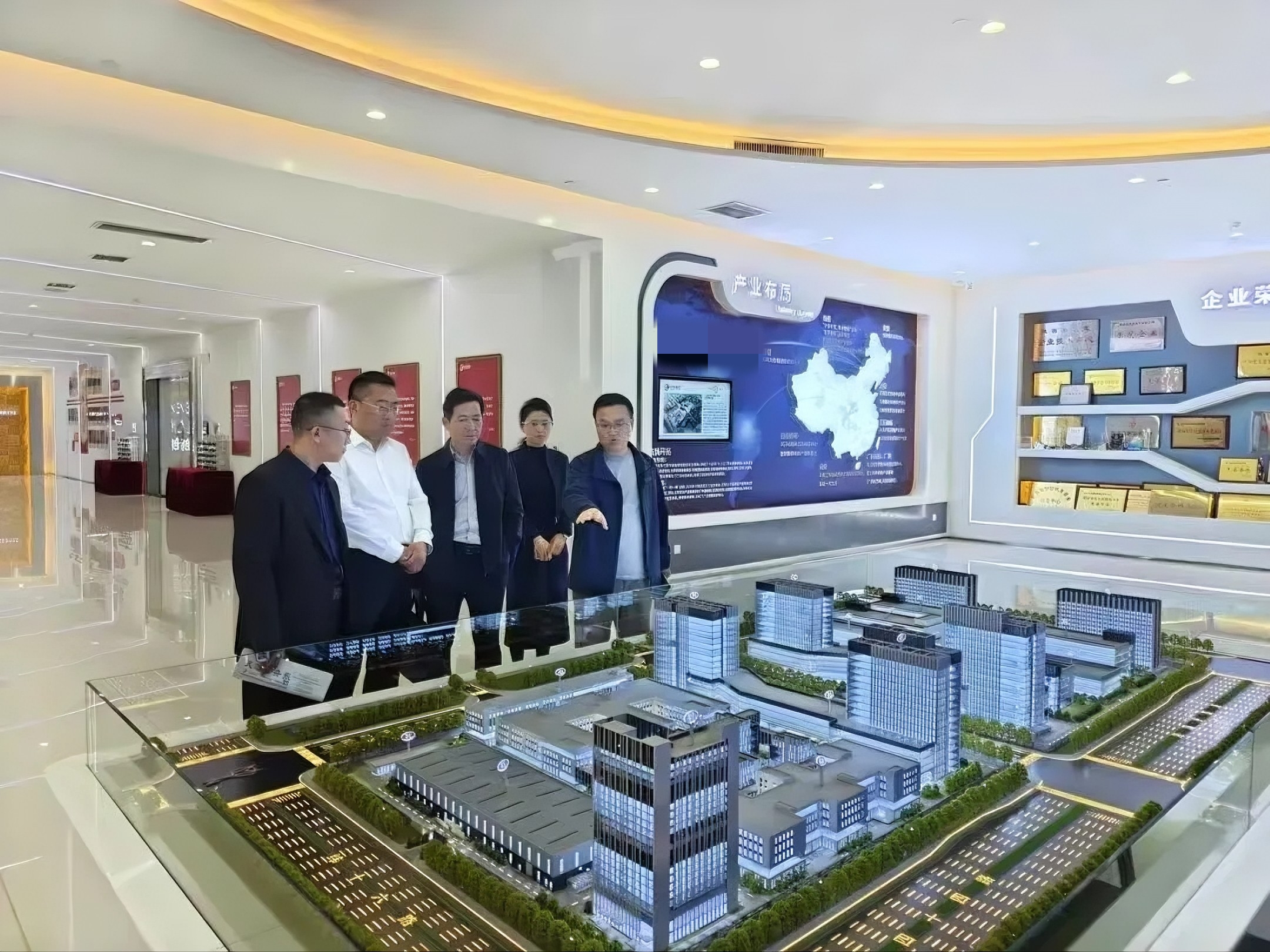 海阳市工商联党组书记赵广富来我司考察交流_众赢国际版
