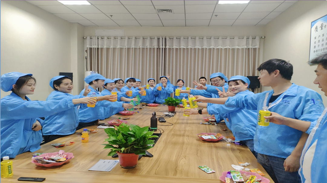 华扬通讯西循分公司生产部组织举行员工座谈会_众赢国际版