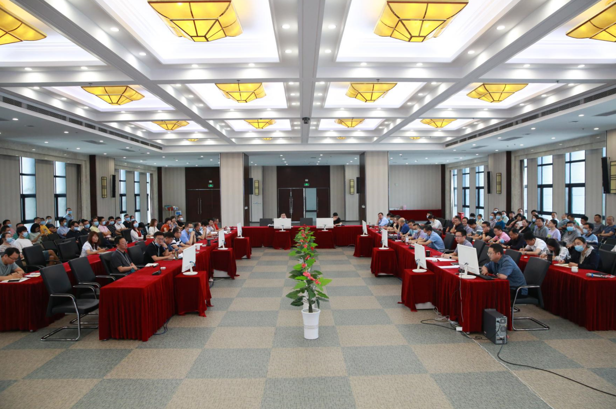 公司召开2021年战略聚焦事情聚会_众赢国际版